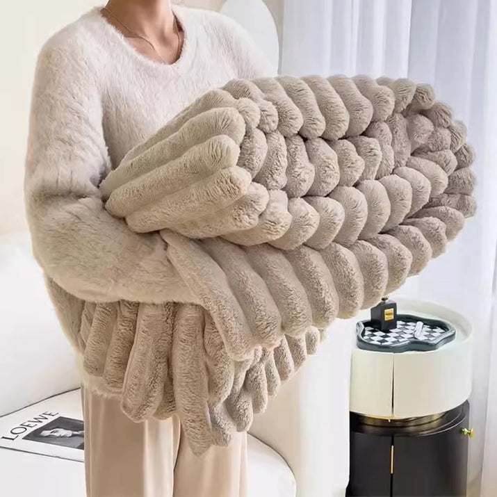 Imitation Rabbit Velvet Autumn Warm Bed Blanket or Blanket and Pillowcase Soft Warmth Winter Sofa Blankets for Throw Lap Blanket